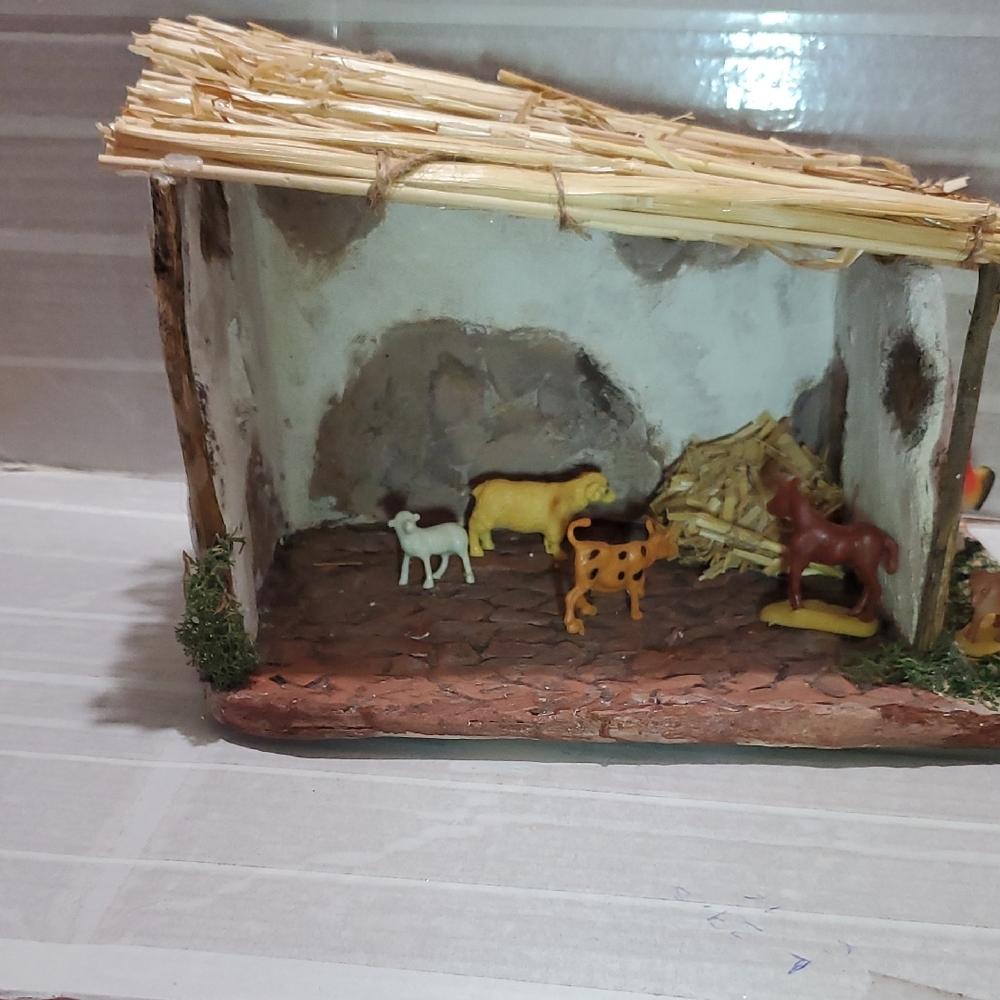 Andmade Rustic Nativity Stable